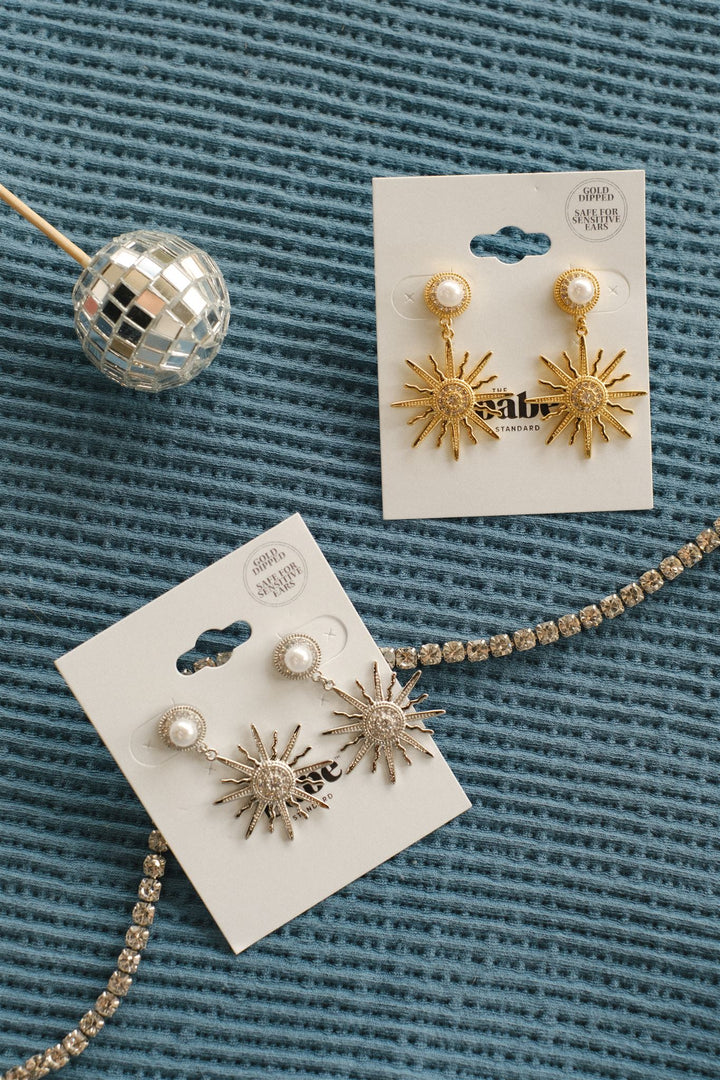 Maisie Pearl Starburst Post Earring