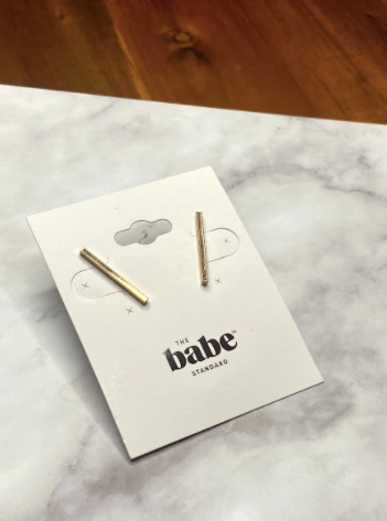 Simple Bar Stud