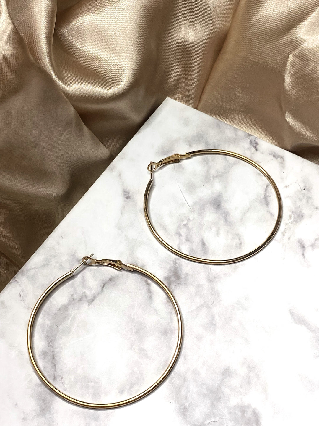 Jocelynn Basic Hoop