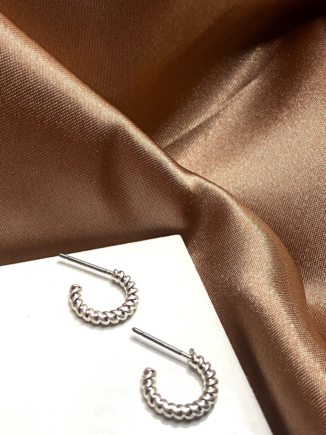 Brin Braided Mini Small Hoop