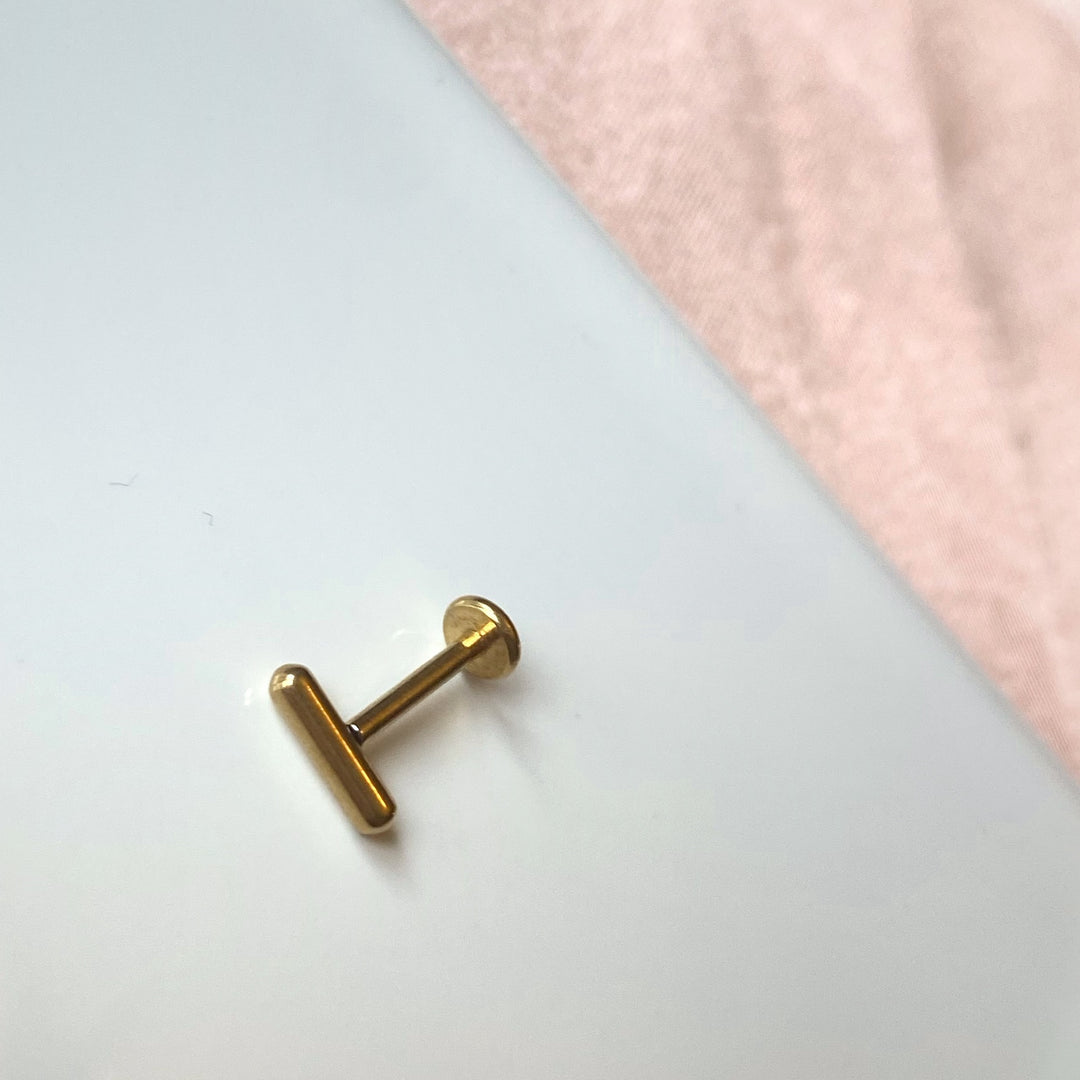Wren Flat Back Stud