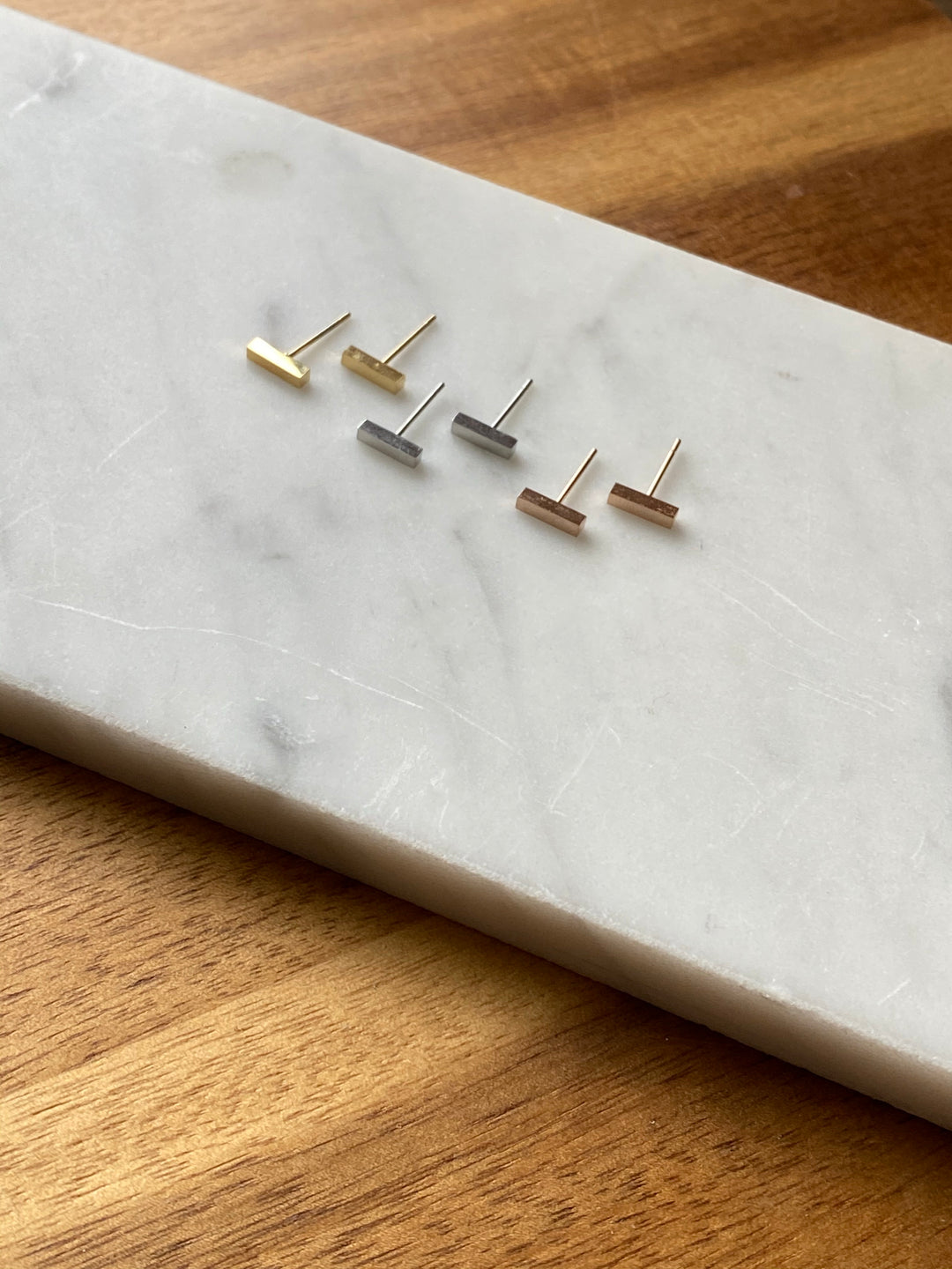 Bar Dainty Stud