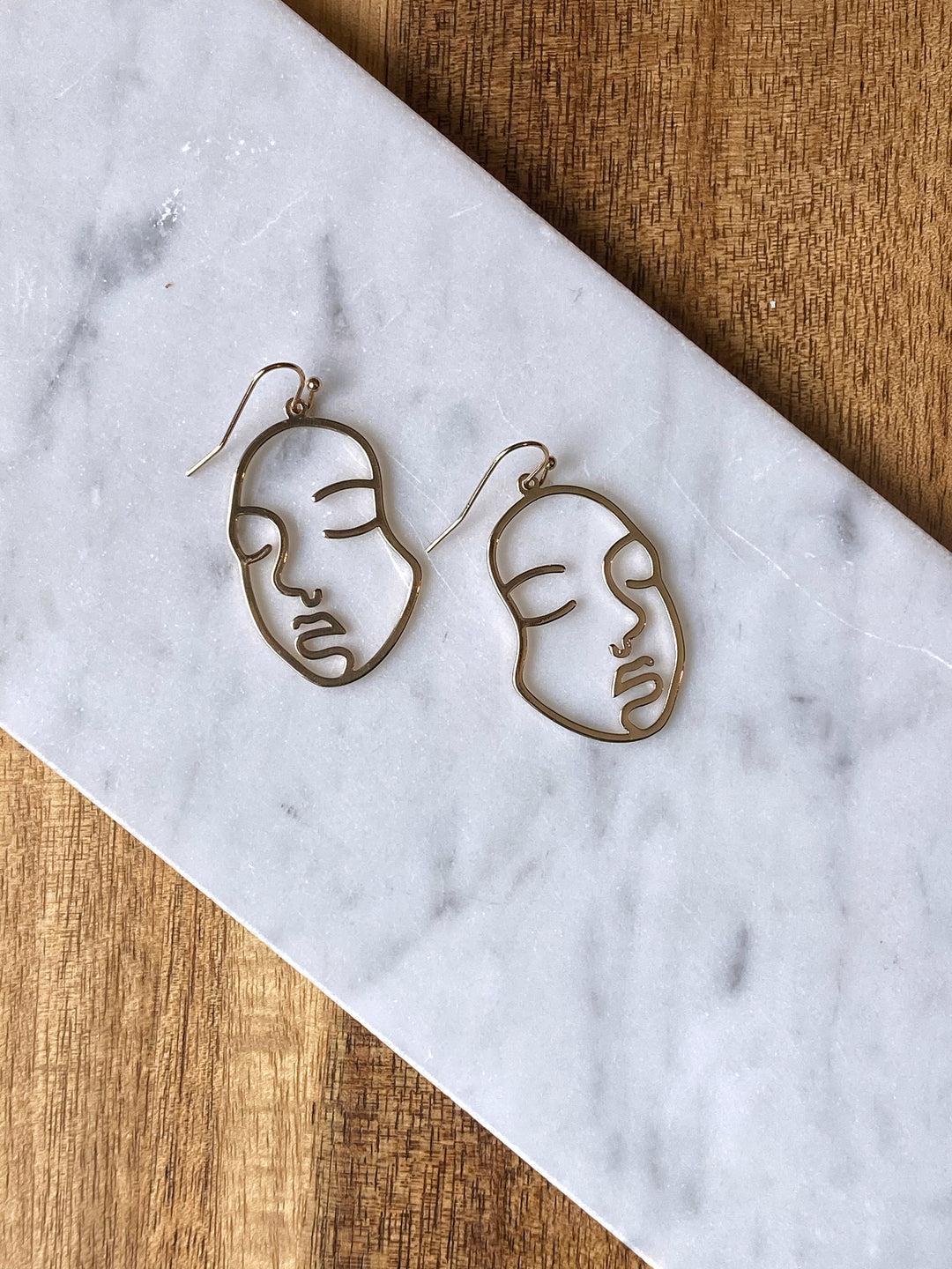 Mona Gold Girl Power Earring