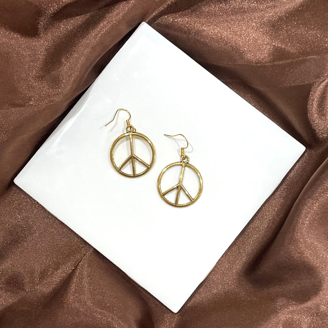 Mira Peace Earring