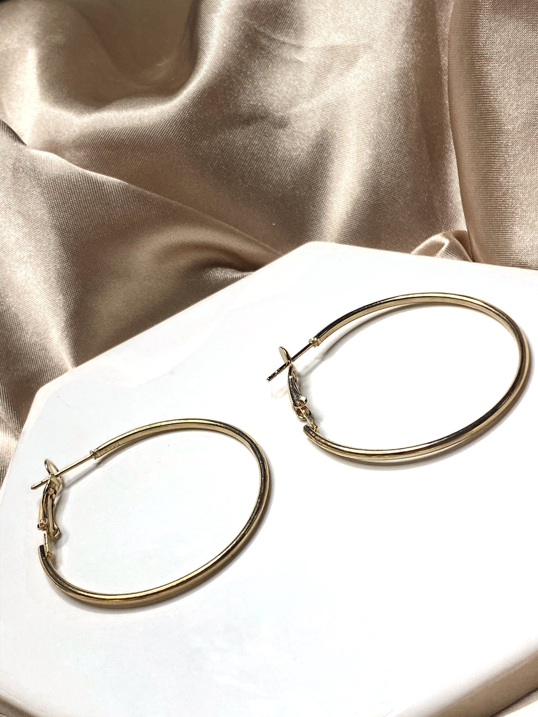 Skylynn Large Basic Hoop