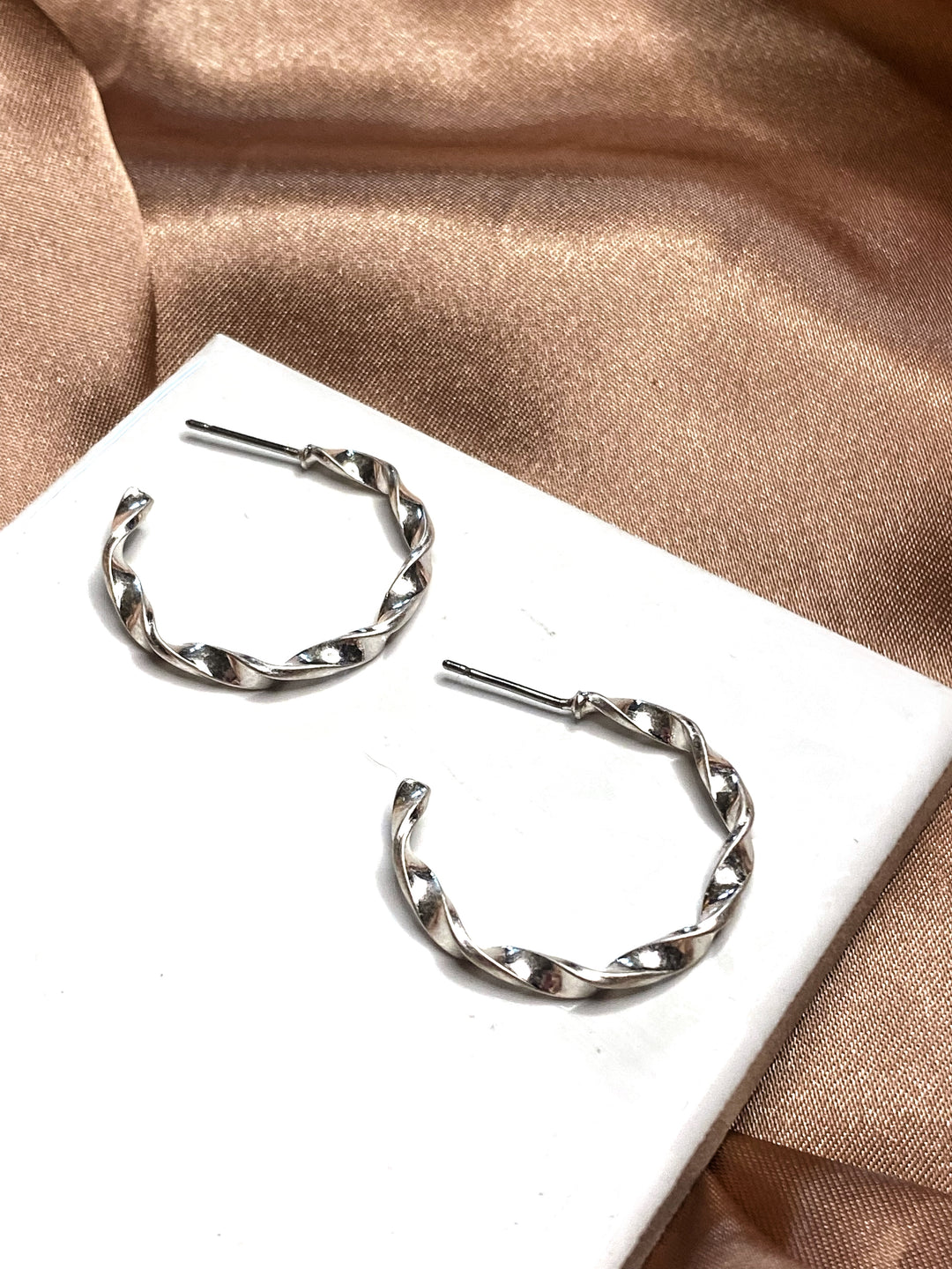 Serena Twisted Hoops