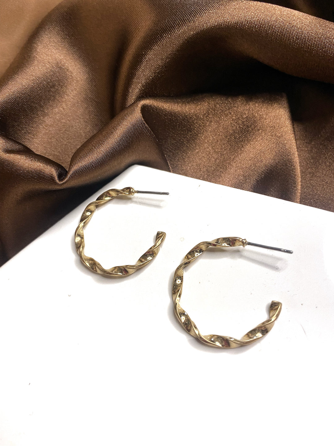 Serena Twisted Hoops