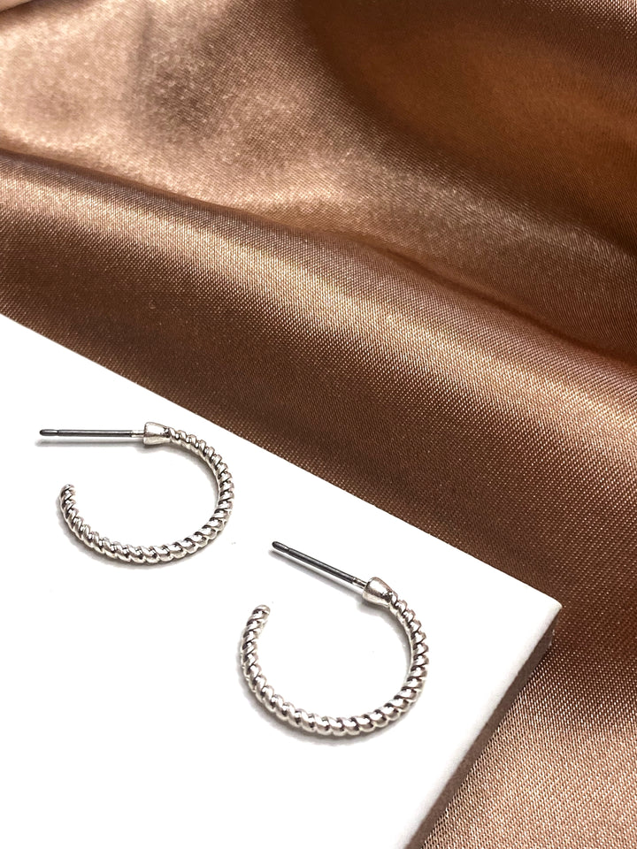 Bailey Braided Medium Hoop