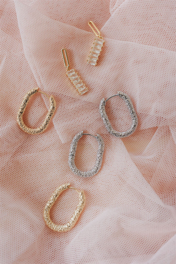 May Textured Oval Hoop