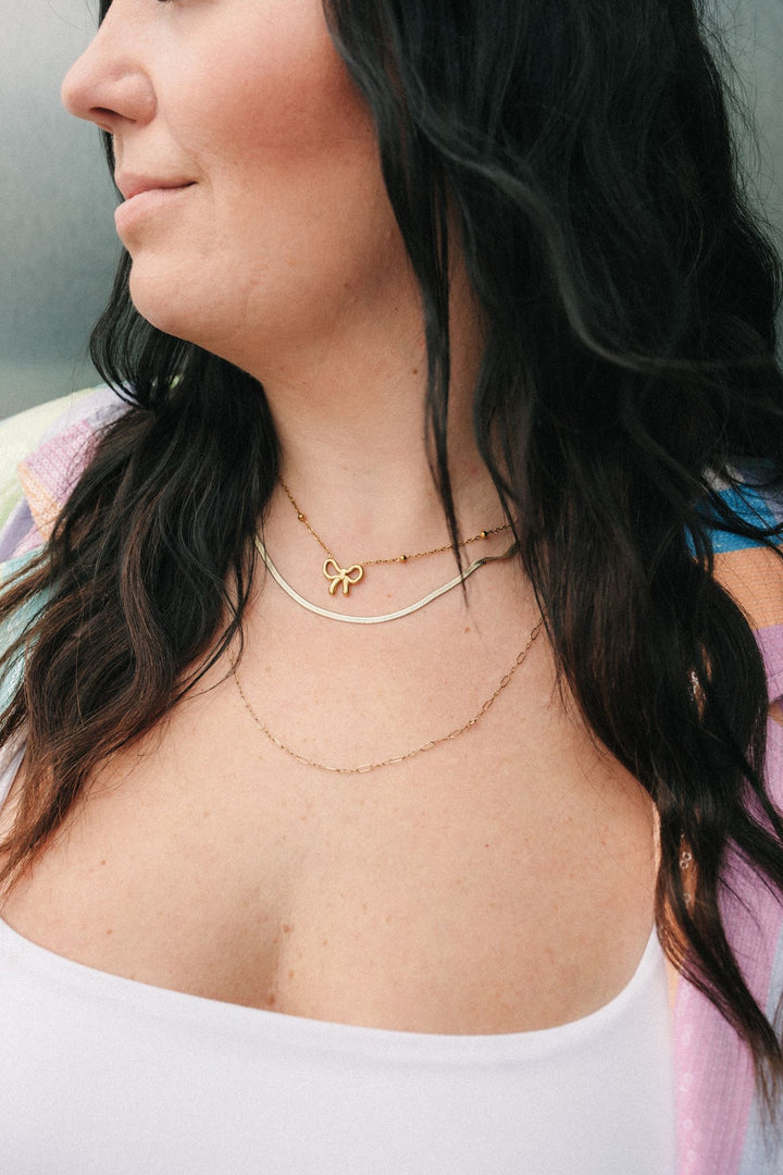 Jett Bow Necklace